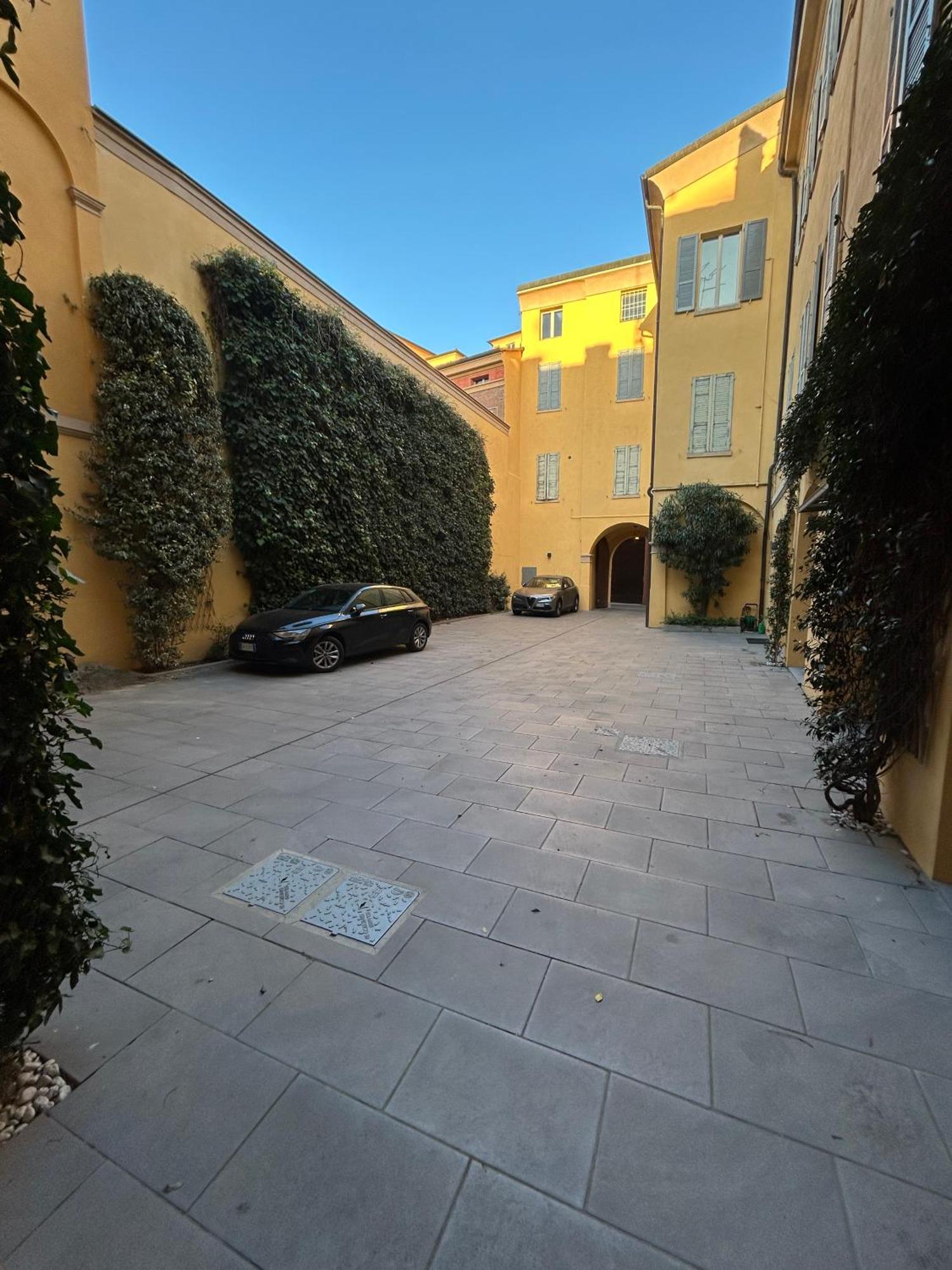 Ferrari Suite Modena Exterior photo